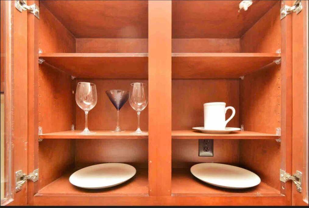 Luxury 1Bedroom/Pool View/ Galleria W/Study Desk Houston Exterior photo