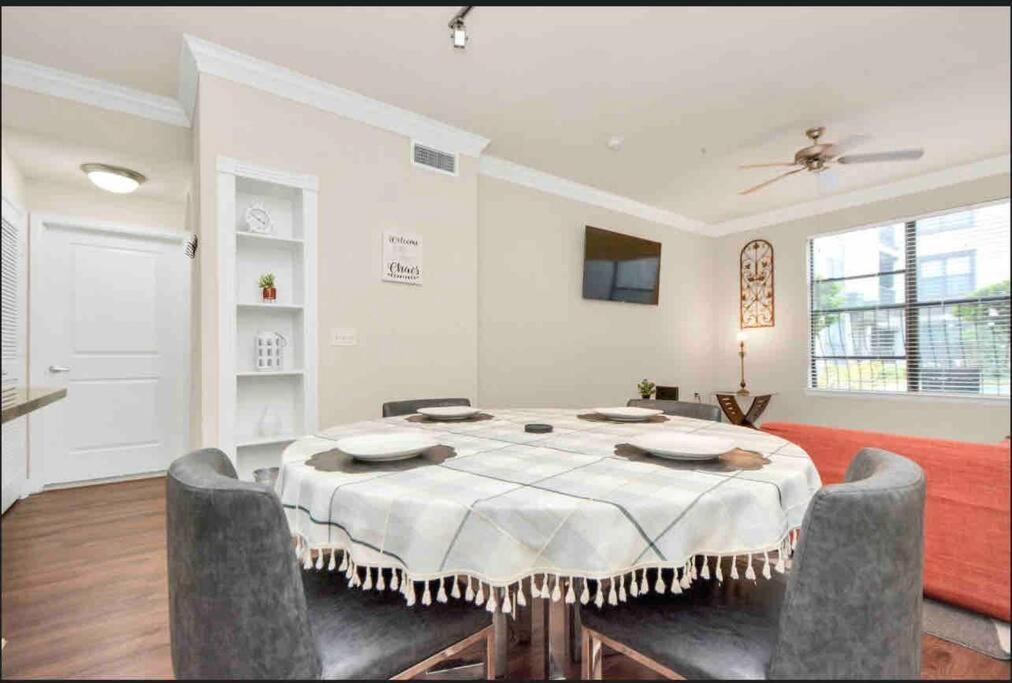 Luxury 1Bedroom/Pool View/ Galleria W/Study Desk Houston Exterior photo